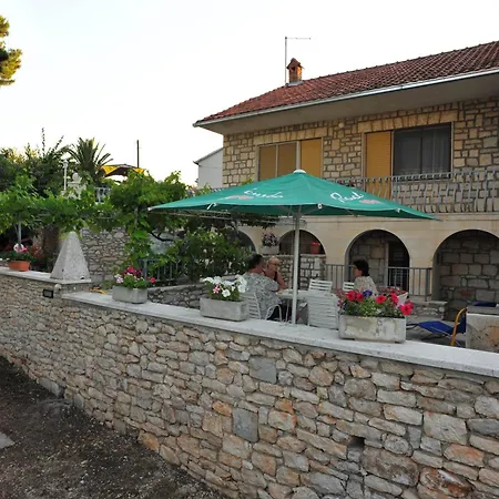Apartment By The Sea Sutivan, Brac - 22771 Supetar