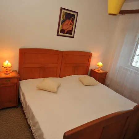 Apartment By The Sea Sutivan, Brac - 22771 Supetar